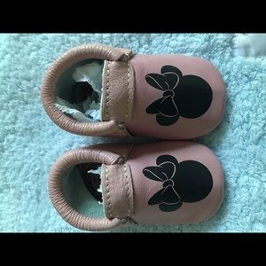 Freshly Picked Mocs Sz3 Limited Disney